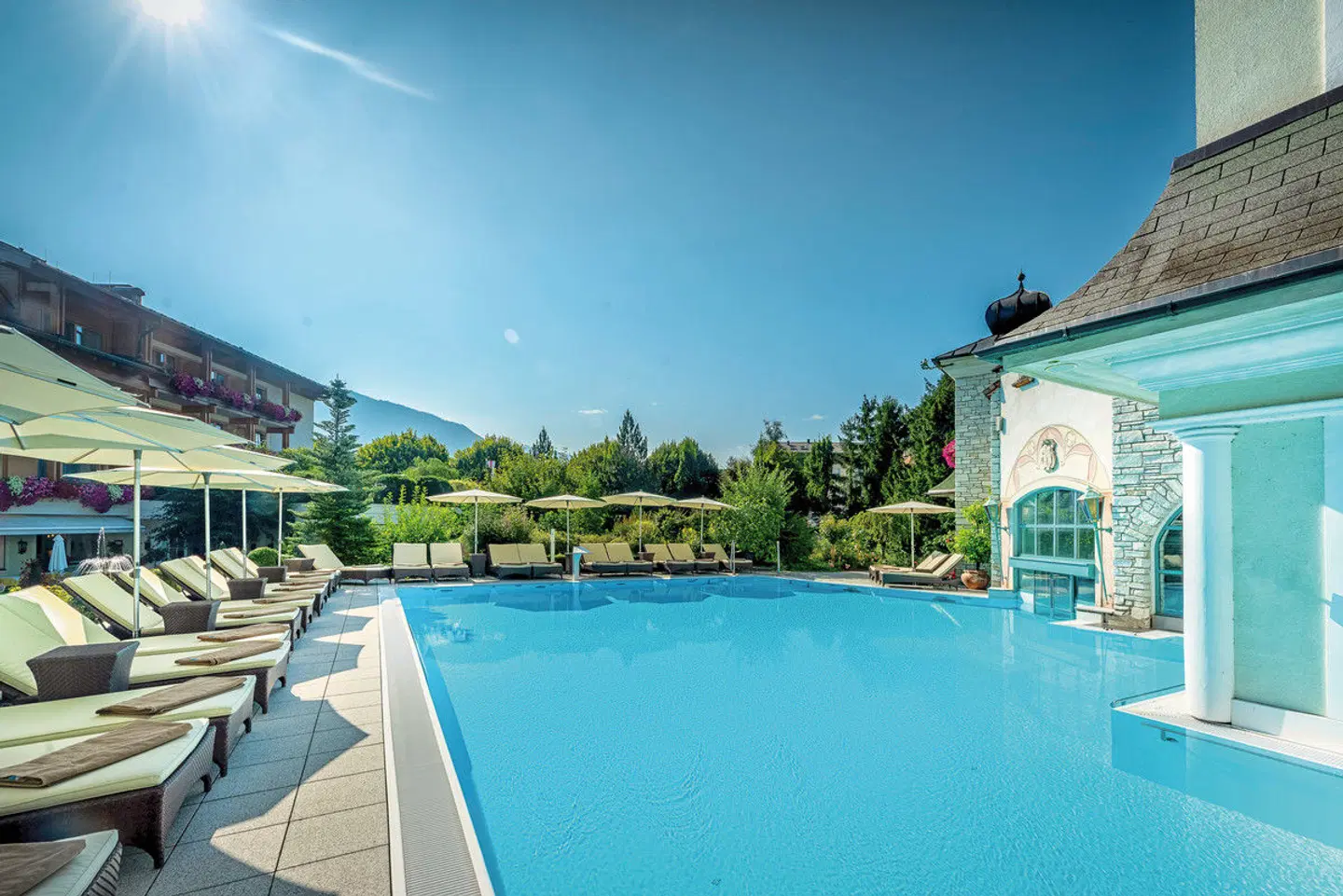 Hotel Salzburgerhof OUTDOOR_POOL