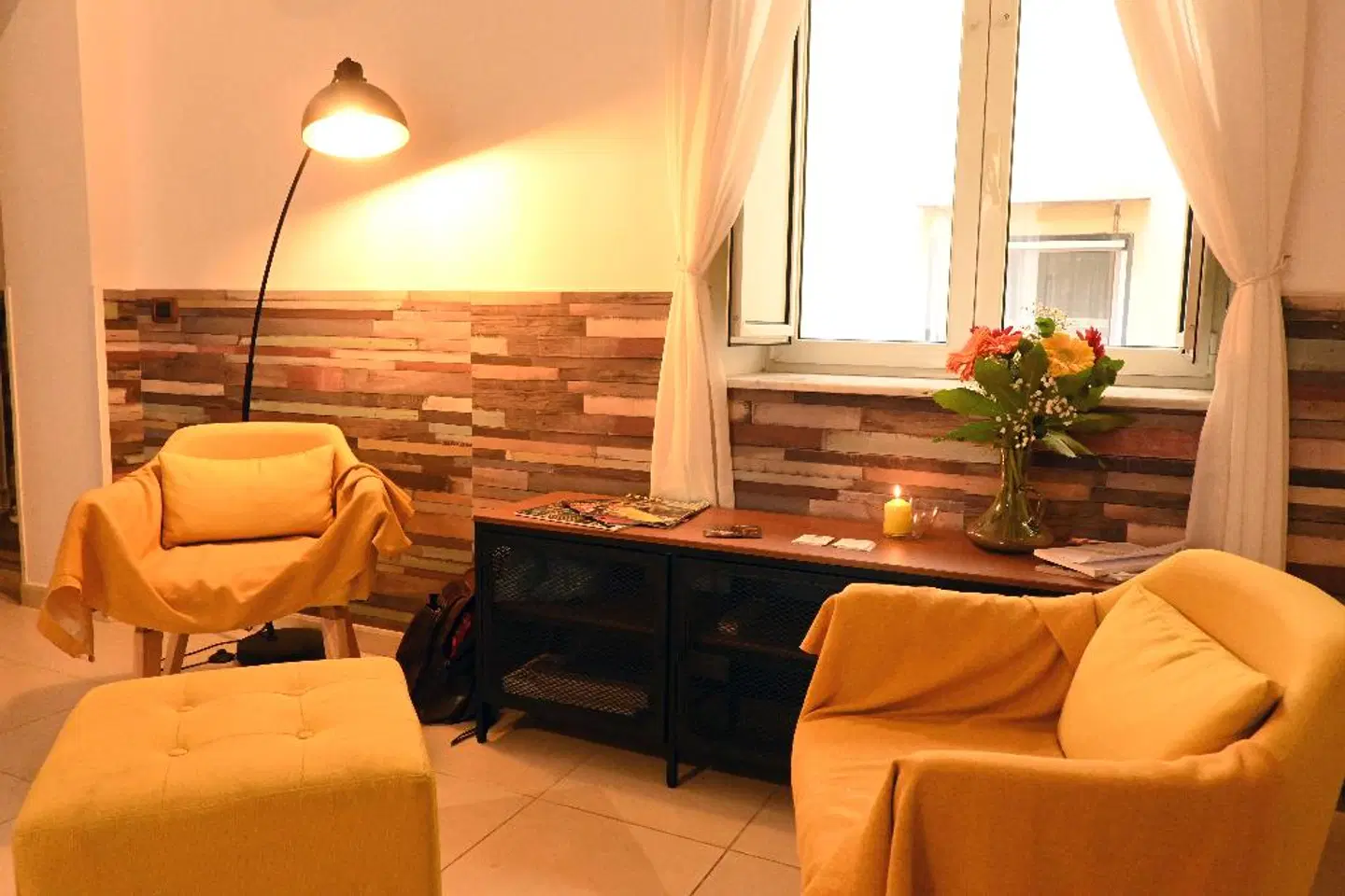 Napoli Cityscape ROOM_EXAMPLE