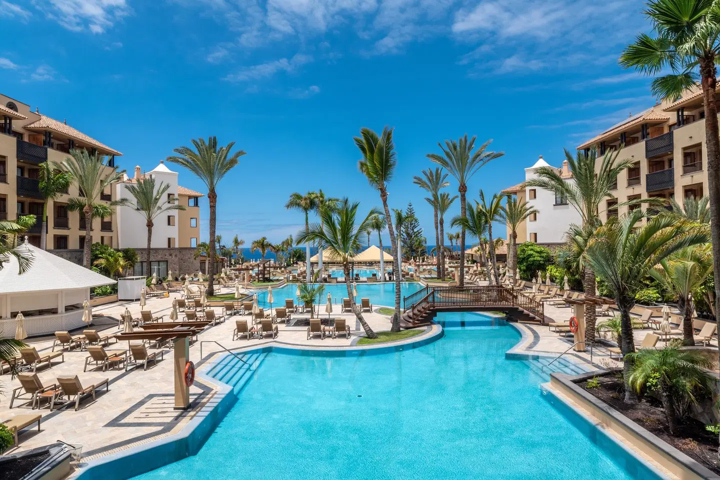 GF Gran Costa Adeje OUTDOOR_POOL