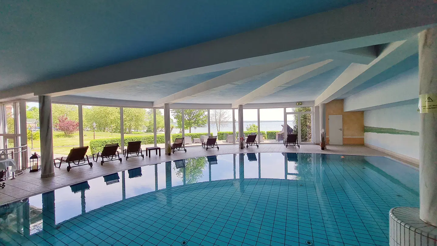 Seehotel Schloss Klink Hallenbad