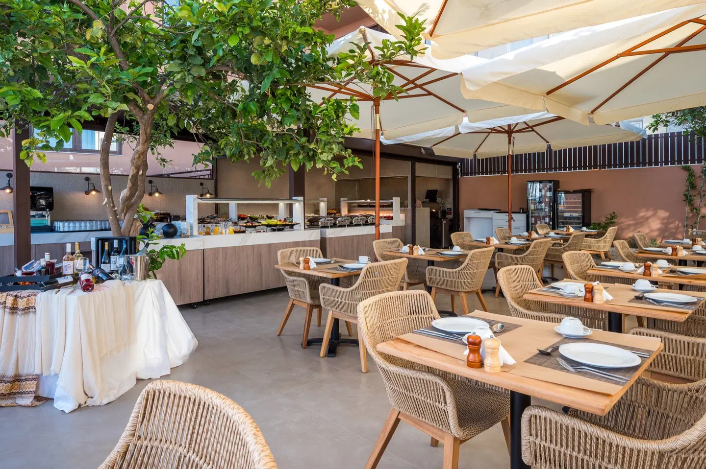 Pyria Hotel Terrasse