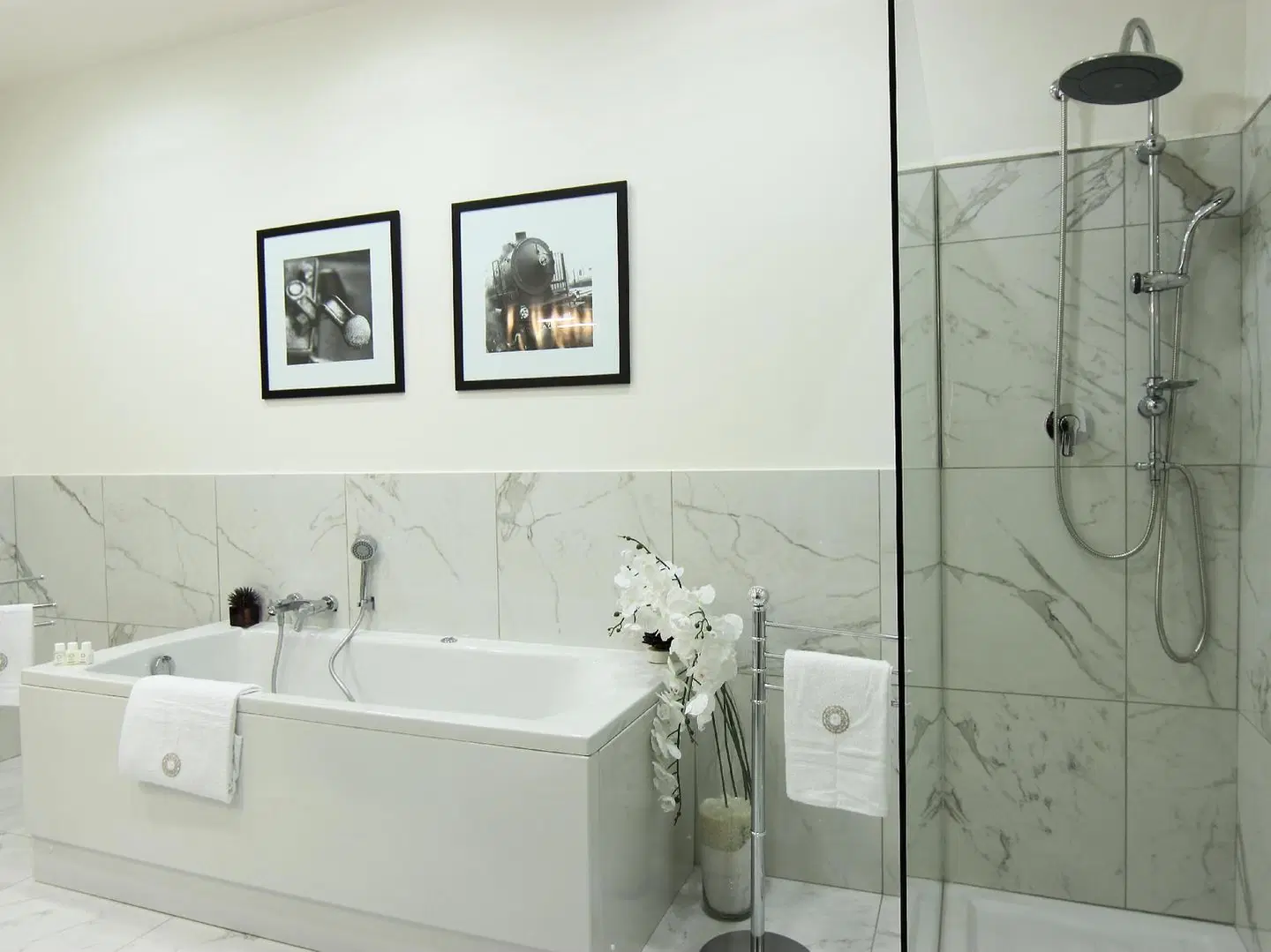 Stelle Hotel The Businest Badezimmer