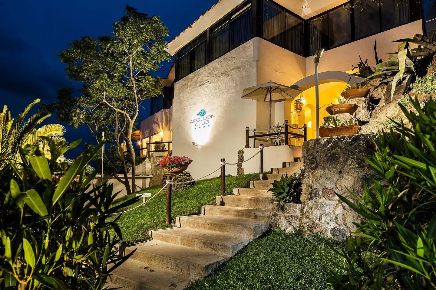 Apollon Club EXTERIOR