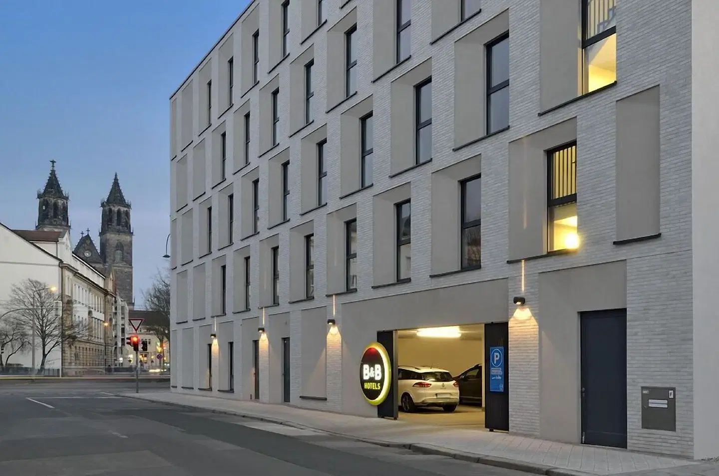 B&B Hotel Magdeburg-City EXTERIOR