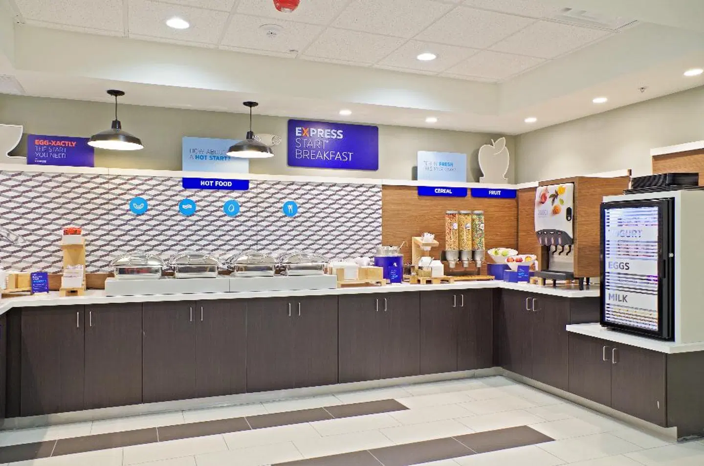 Holiday Inn Express & Suites Phoenix North - Scottsdale LOUNGE_LOBBY