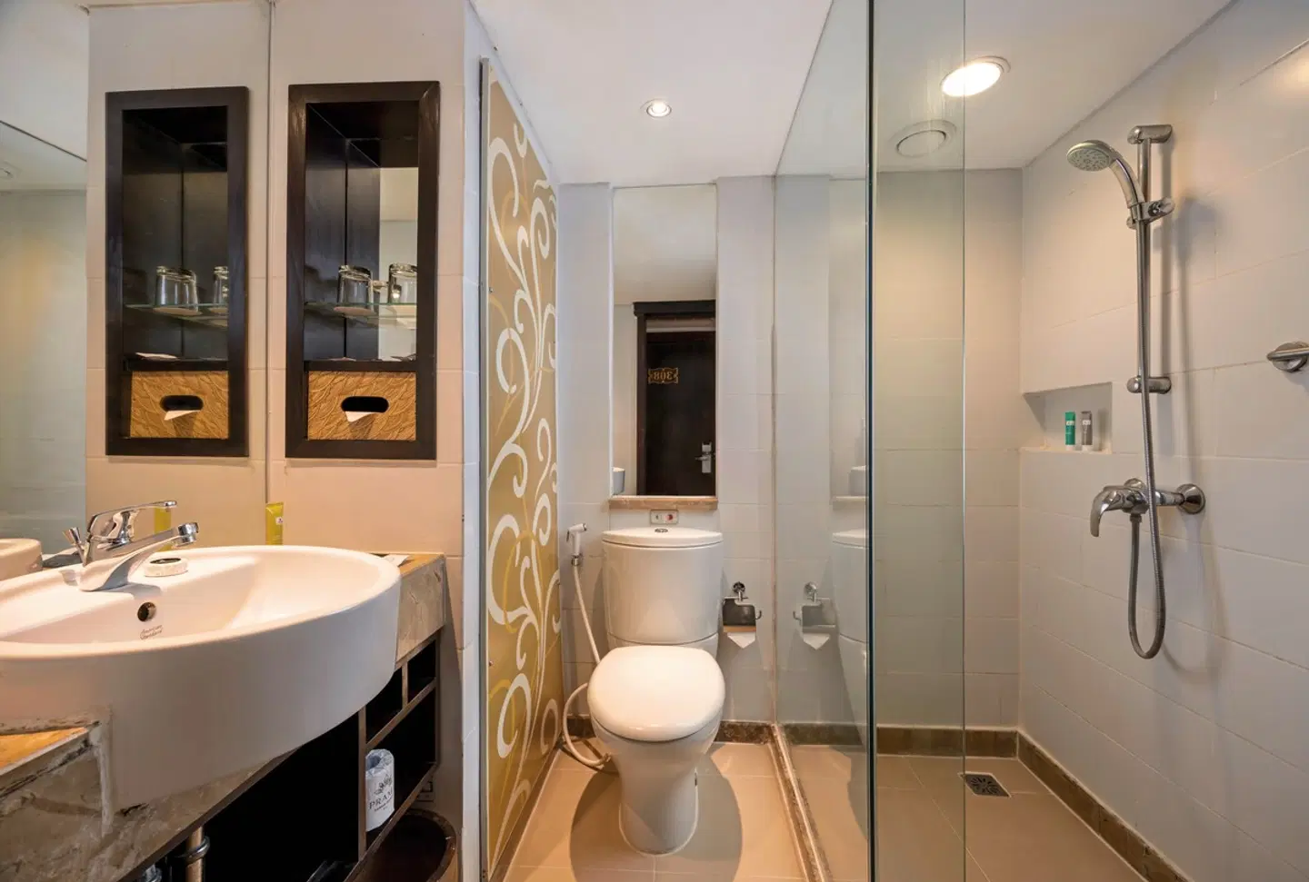 Prama Sanur Beach Bali Badezimmer