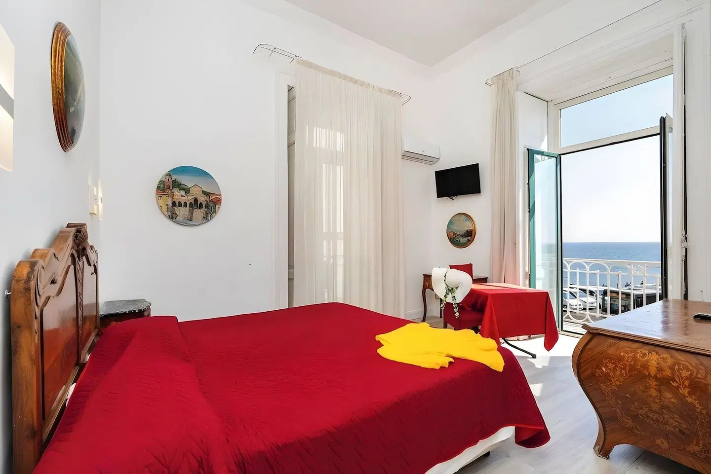 Fontana SPORTS_AND_LEISURE