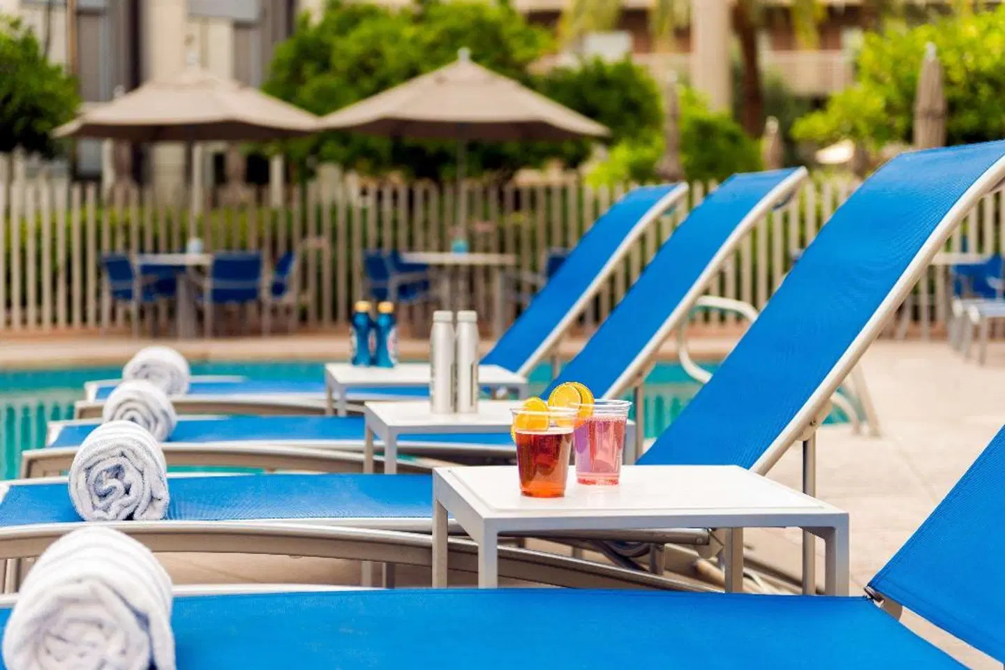 DoubleTree Suites by Hilton Phoenix OUTDOOR_POOL