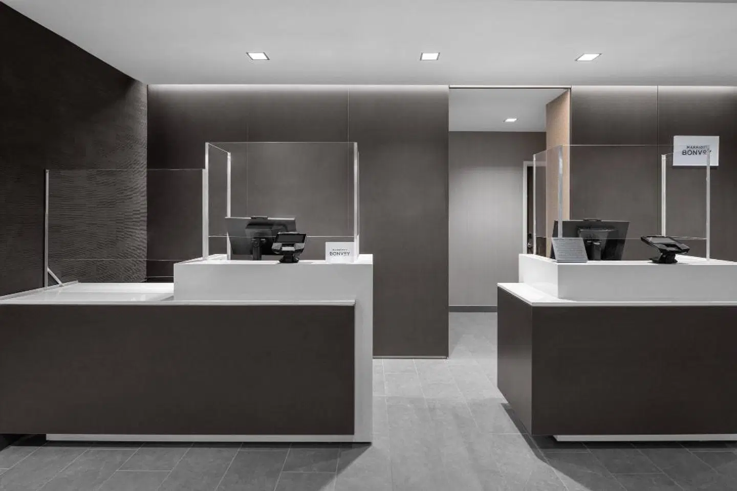 Courtyard By Marriott Clearwater Beach ROOM_EXAMPLE