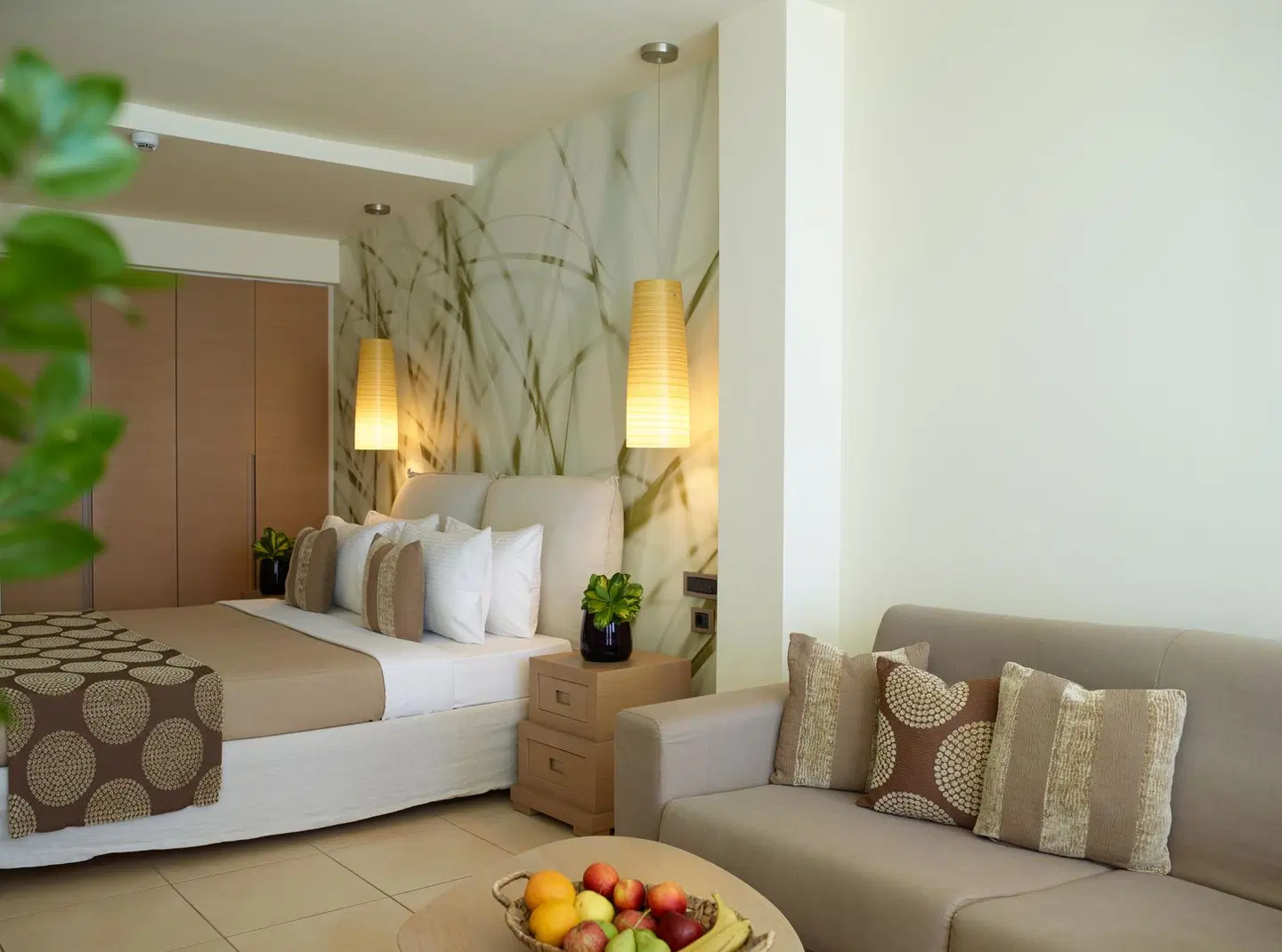 The Ixian Grand & All Suites ROOM_EXAMPLE