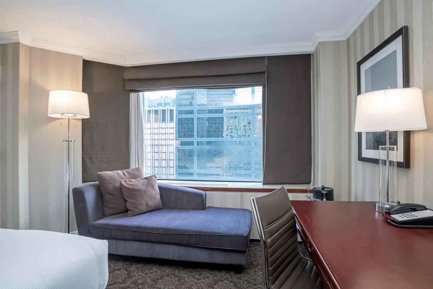 Sandman Signature Edmonton Downtown ROOM_EXAMPLE