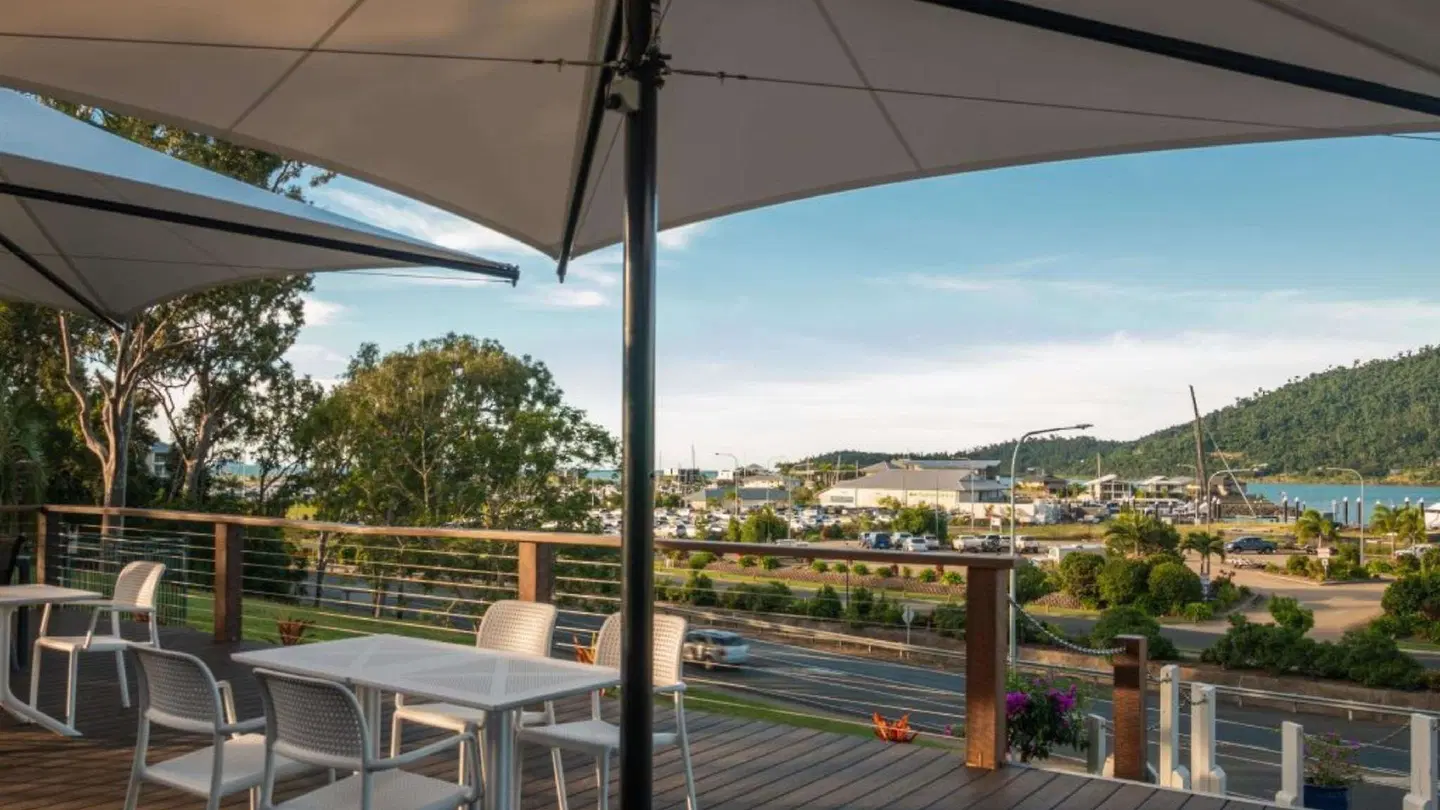 Colonial Palms Motor Inn Terrasse