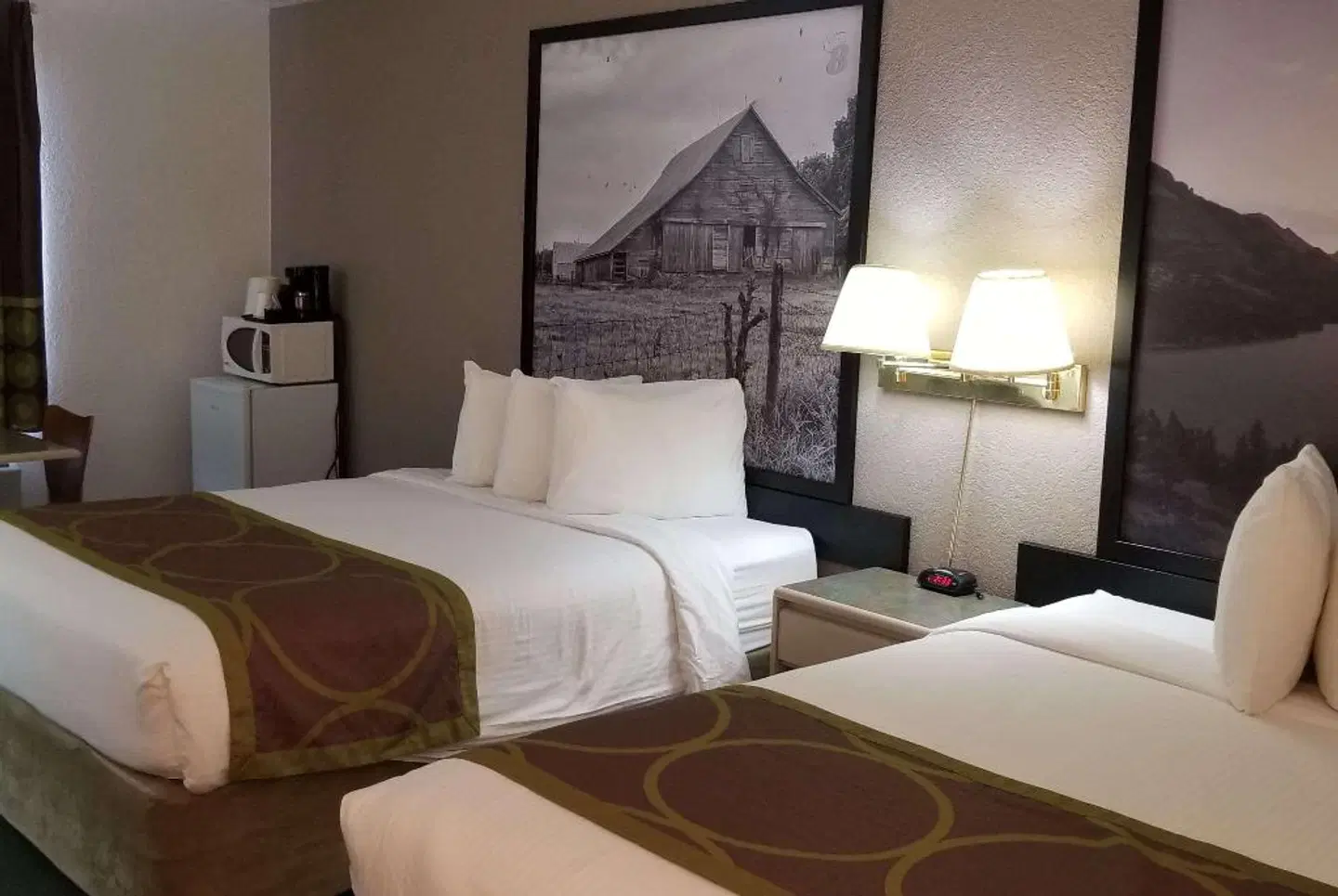 Super 8 by Wyndham Pincher Creek AB ROOM_EXAMPLE