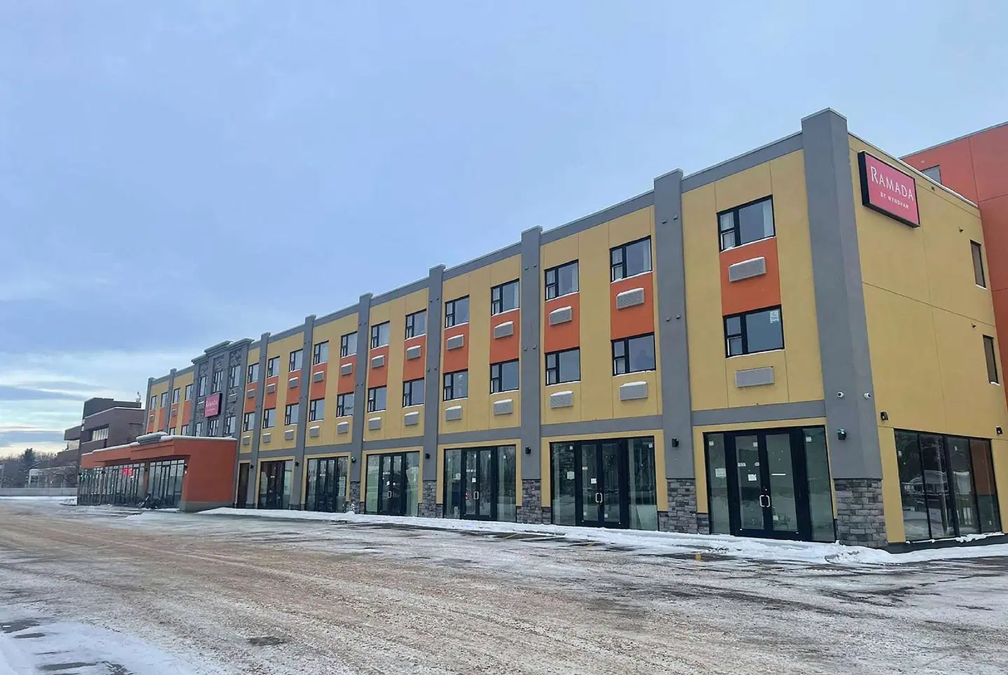 New West Hotel by Elevate Rooms EXTERIOR