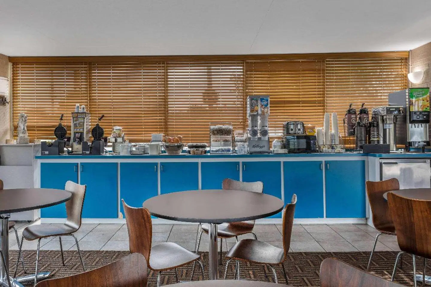 Super 8 by Wyndham Ocala I-75 Hallenbad