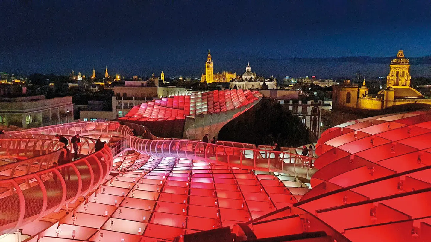 Schönheiten Südspaniens - Busrundreise Andalusien Terrasse