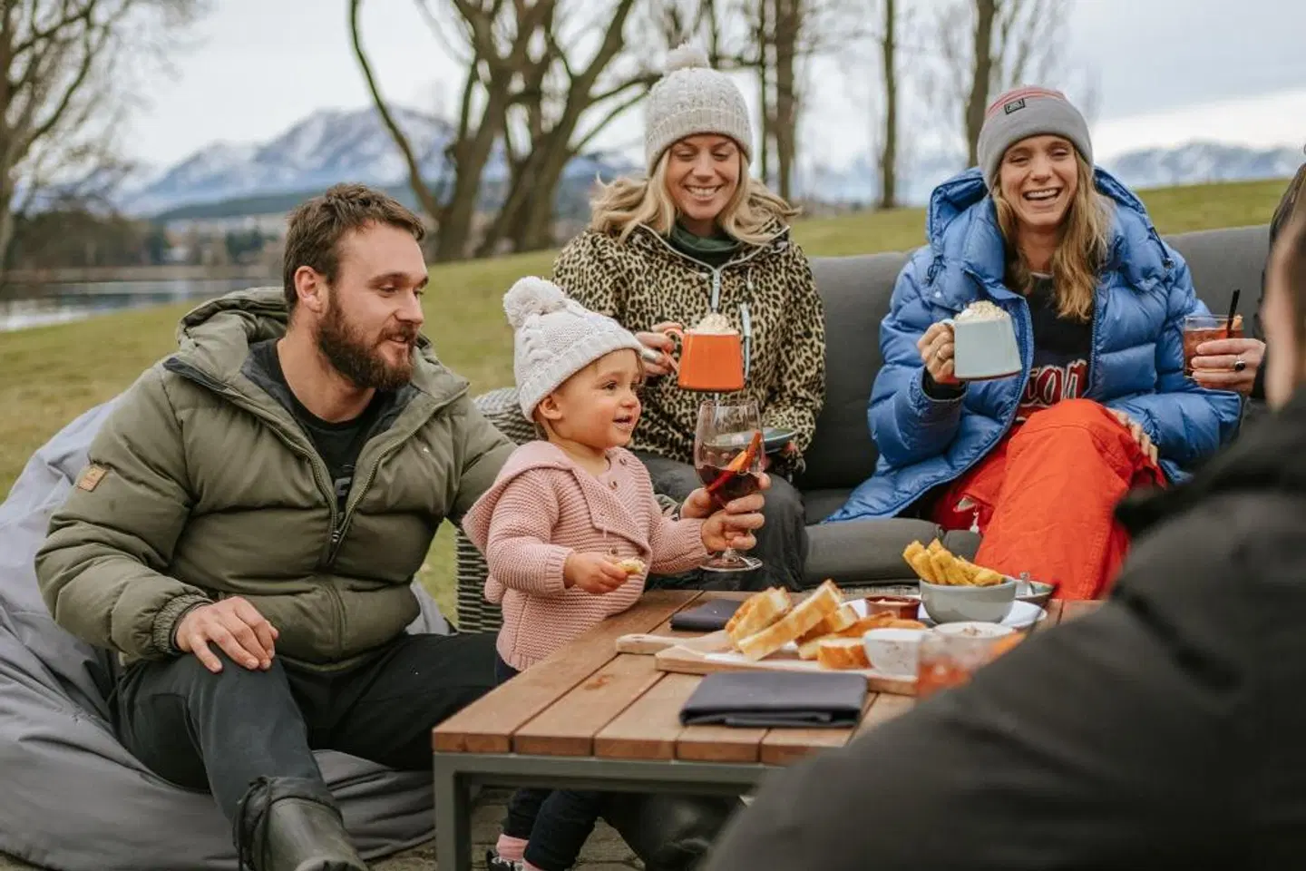 Edgewater Lake Wanaka PEOPLE