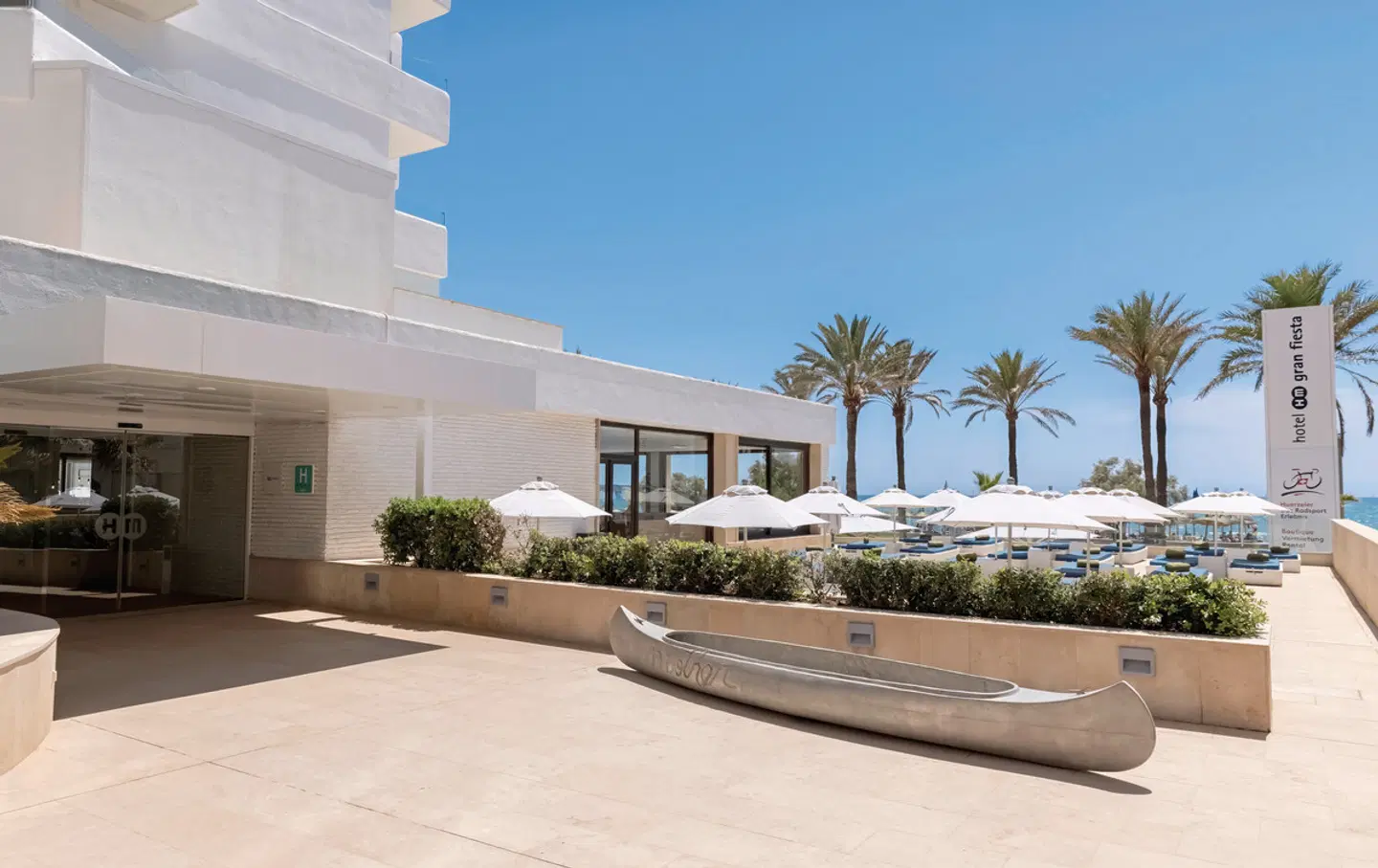 HM Gran Fiesta EXTERIOR