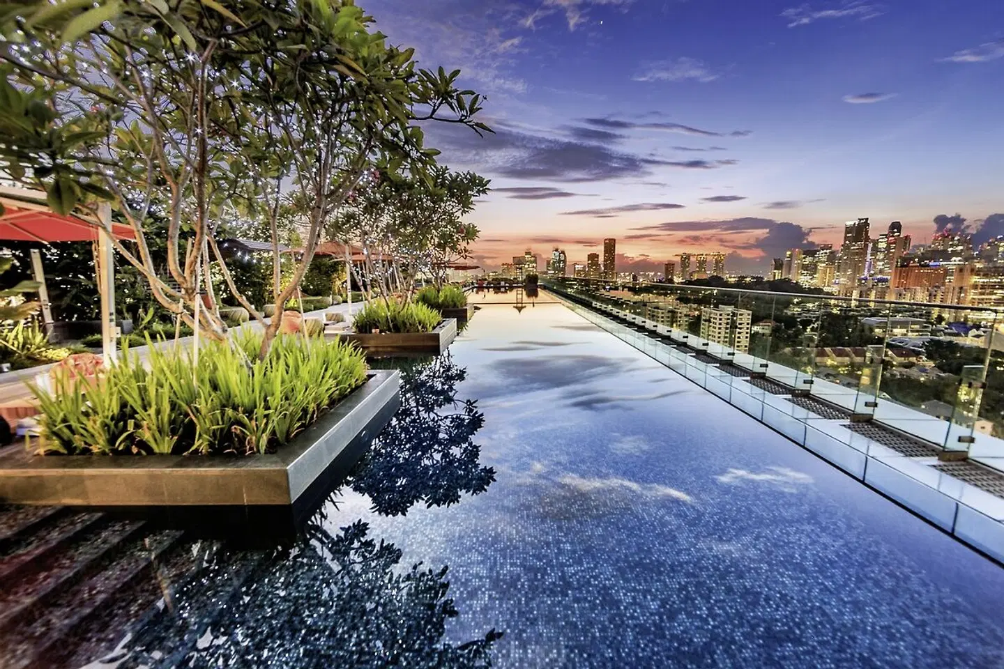 JEN Singapore Orchardgateway by Shangri-La OUTDOOR_POOL