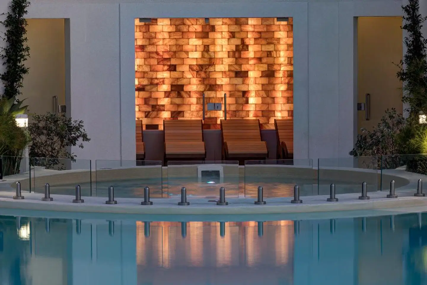 Les Sables Noirs & Spa Hallenbad