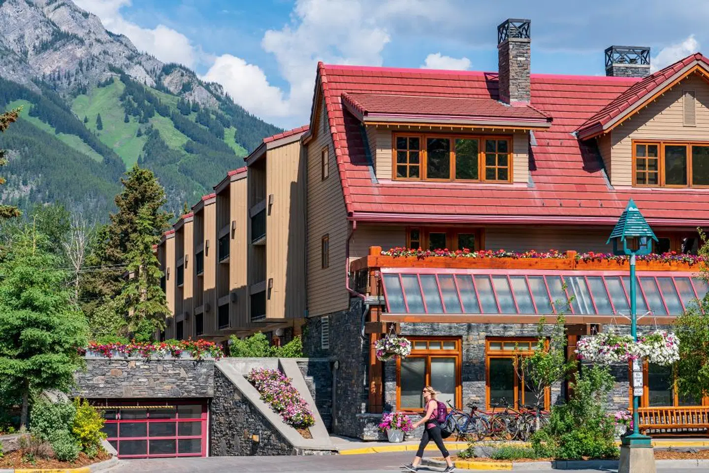 Banff Ptarmigan Inn EXTERIOR
