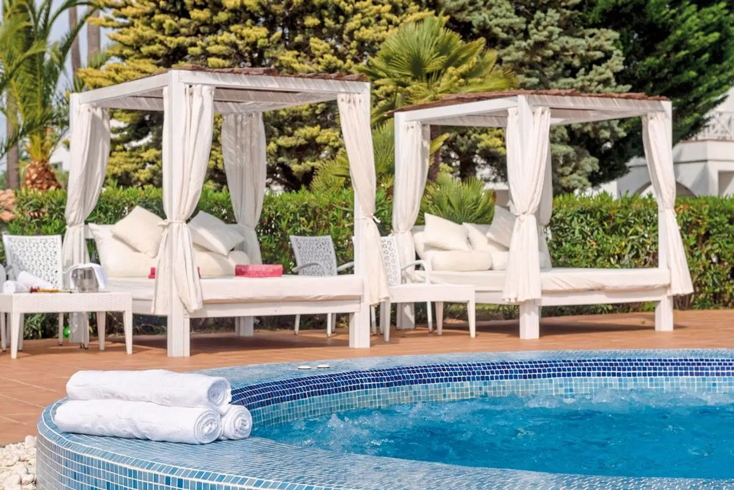 Garden Saladina OUTDOOR_POOL