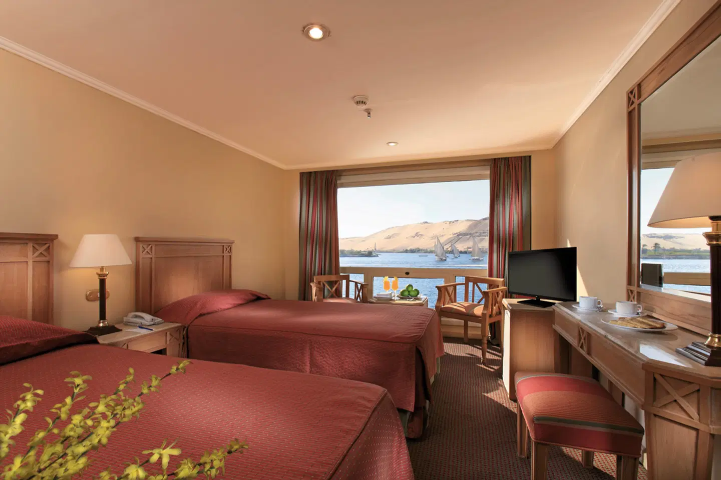 Klassische Nilkreuzfahrt mit Iberotel Crown Emperor ROOM_EXAMPLE