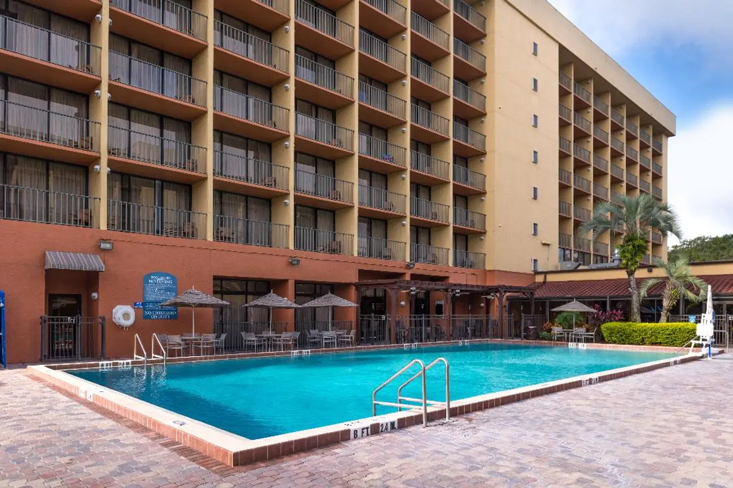 Holiday Inn & Suites Orlando SW - Celebration Area OUTDOOR_POOL