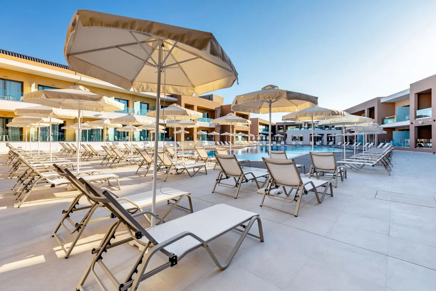 White Olive Elite Laganas OUTDOOR_POOL