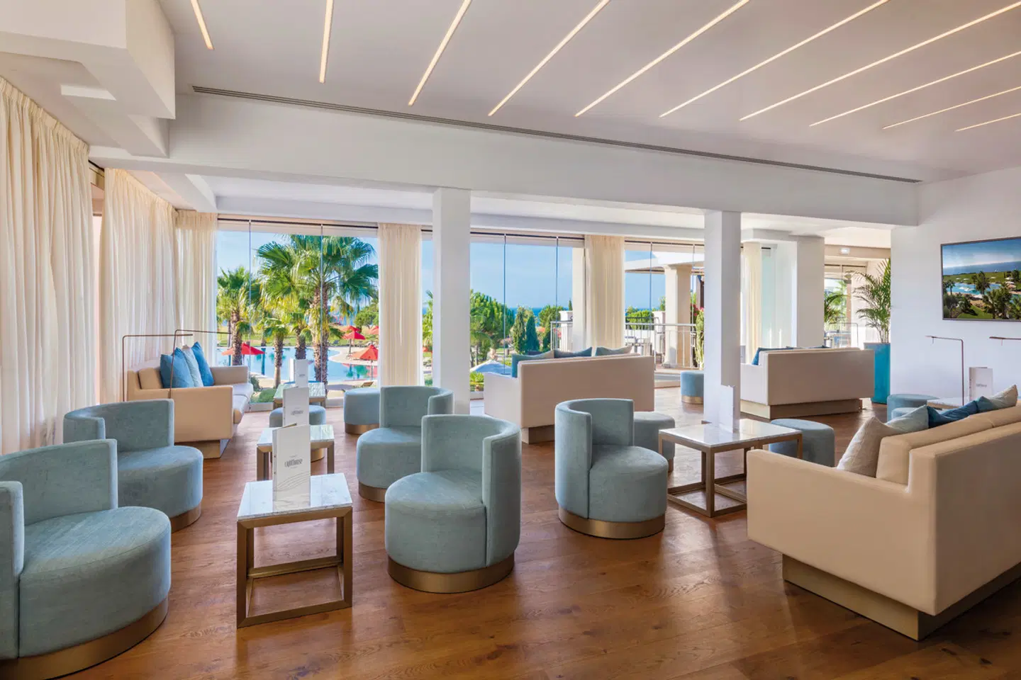 Cascade Wellness Resort LOUNGE_LOBBY