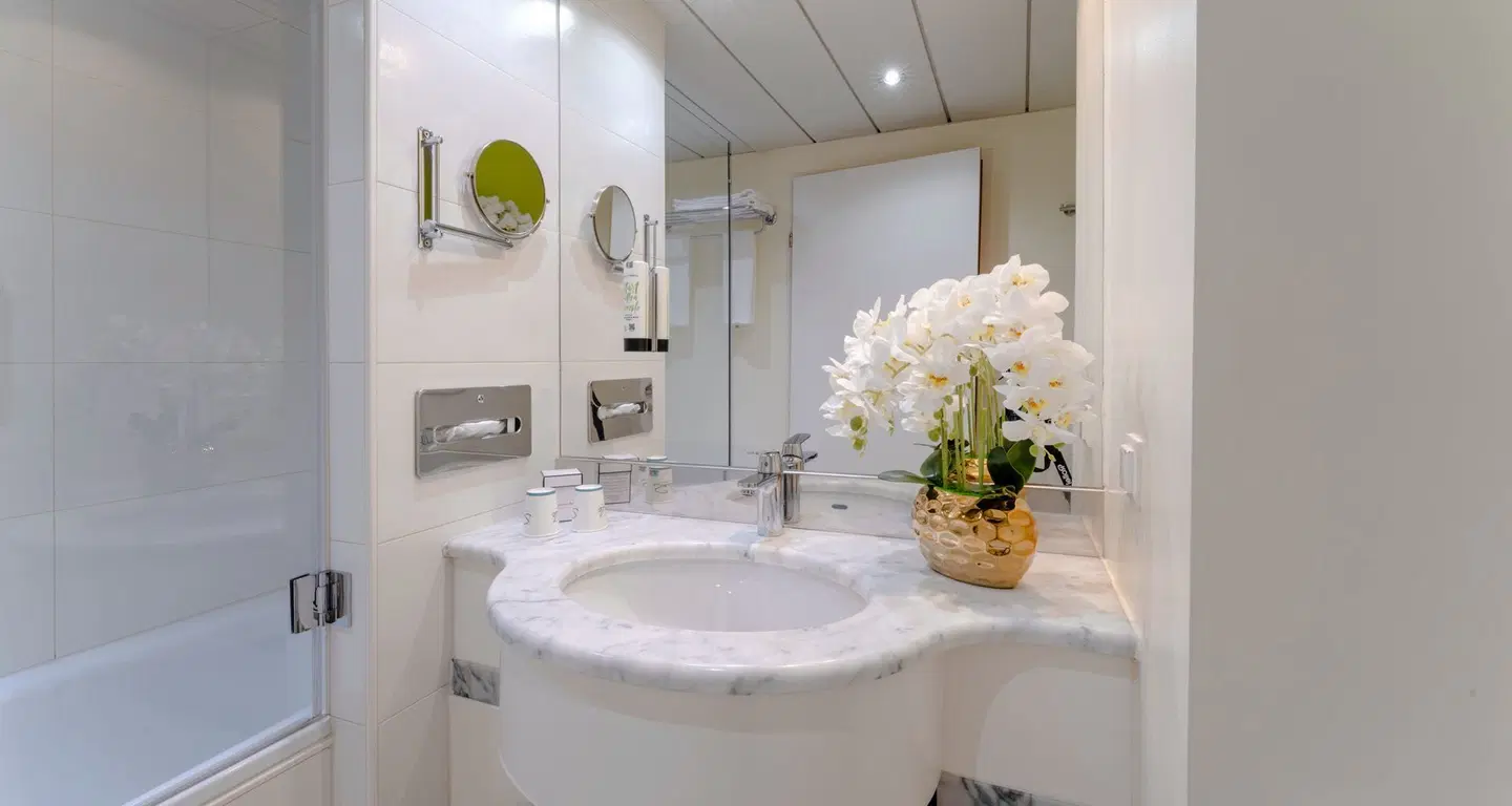 PLAZA Premium Wien Badezimmer