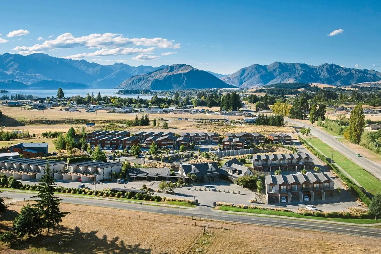 Oakridge Resort Wanaka LANDSCAPE