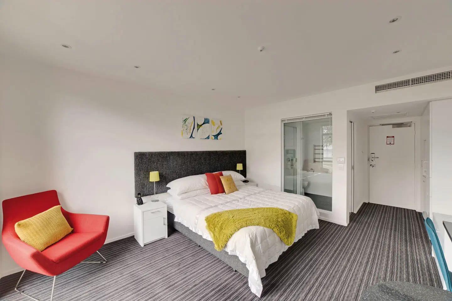 The Devon Hotel New Plymouth ROOM_EXAMPLE