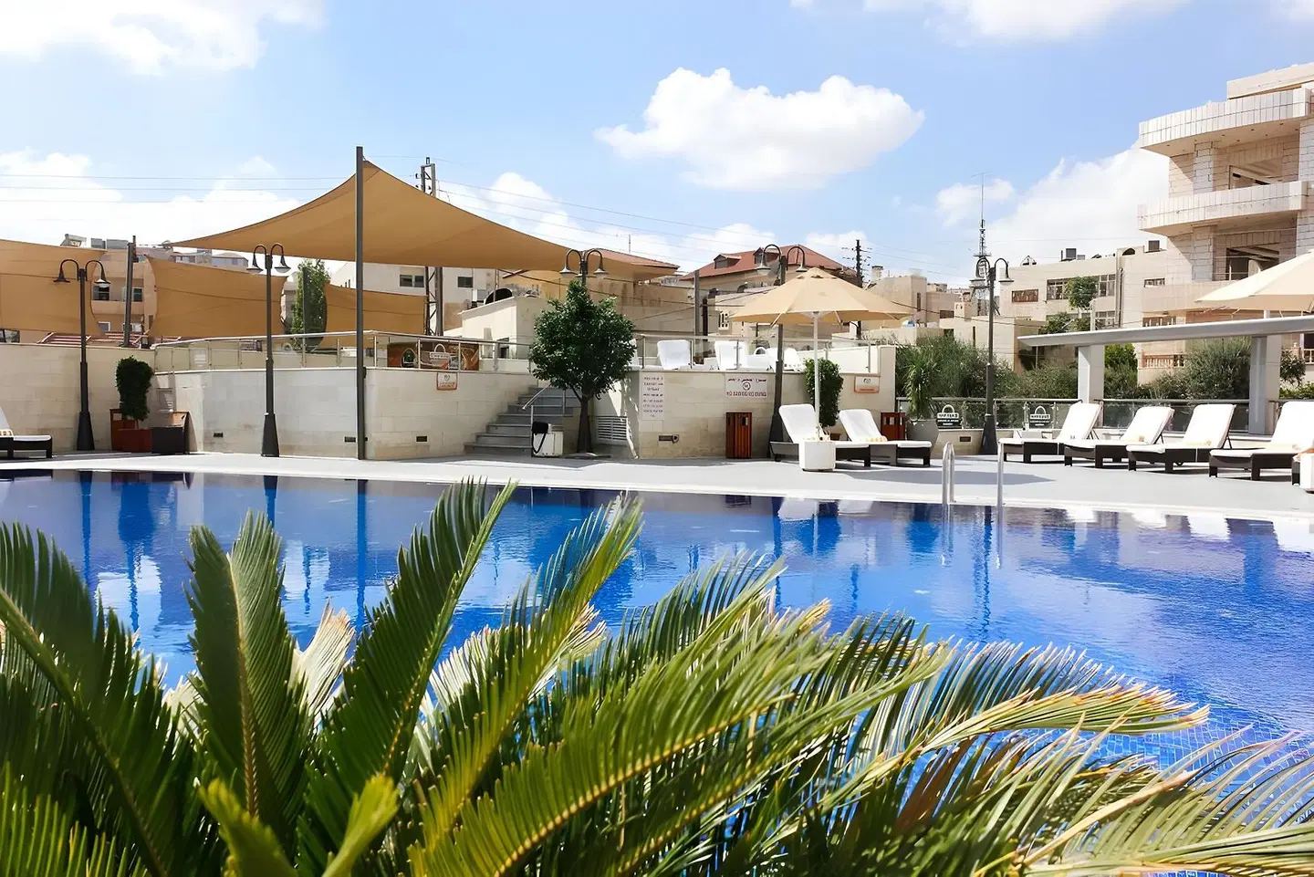 Days Inn by Wyndham Hotel Suites Amman OUTDOOR_POOL
