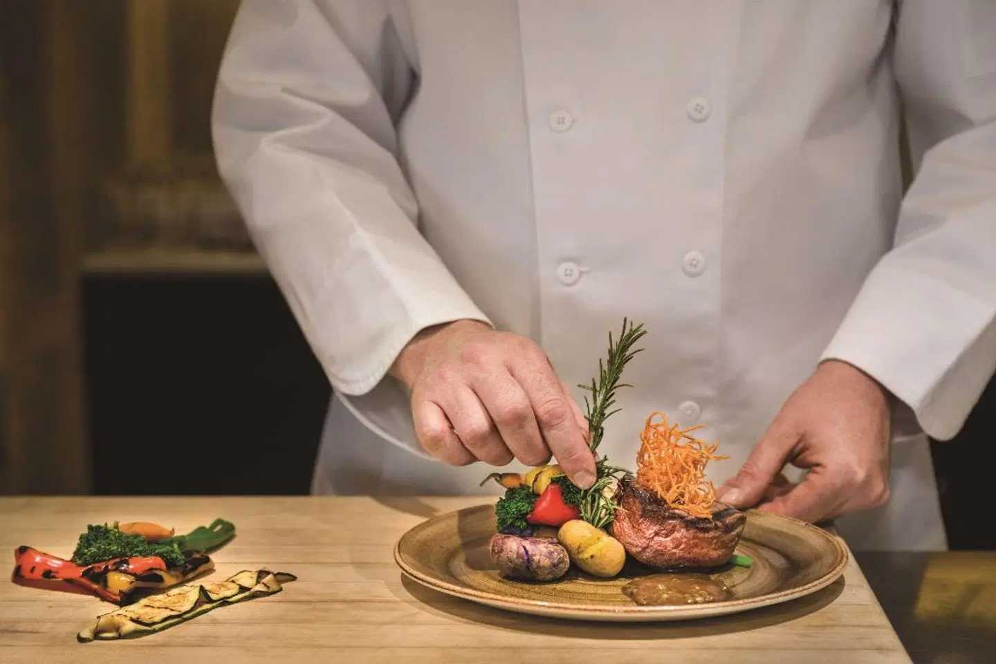 Coast Edmonton Plaza Hotel HEALTH_BEAUTY