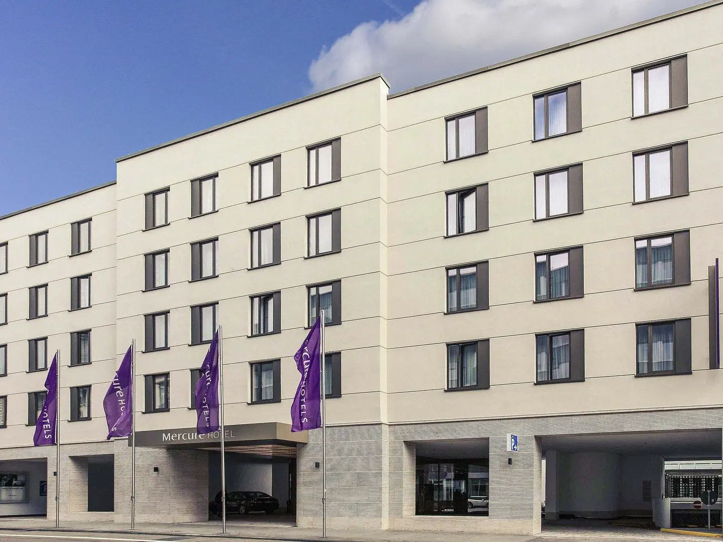 Mercure Wiesbaden City EXTERIOR