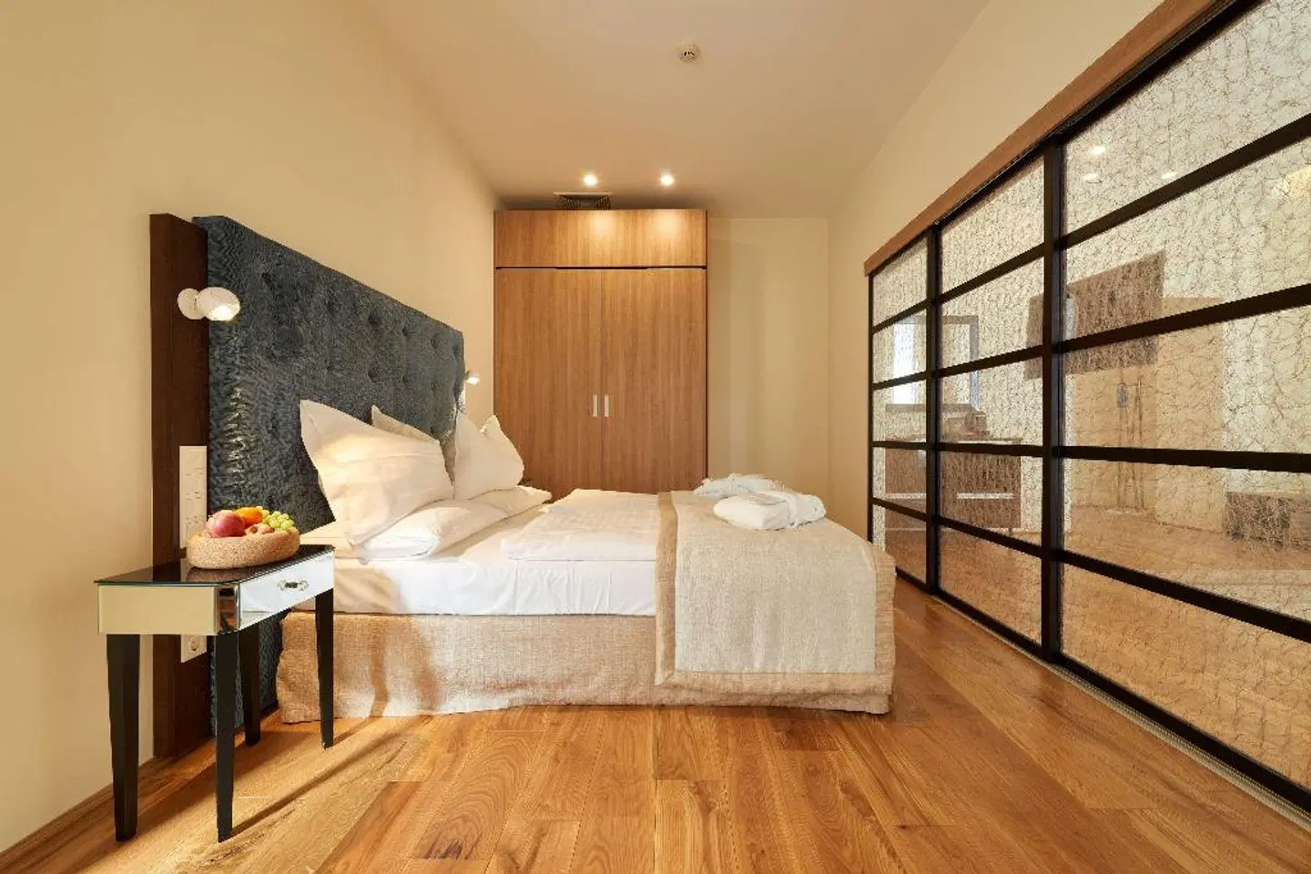 HiLight Suites Hotel ROOM_EXAMPLE