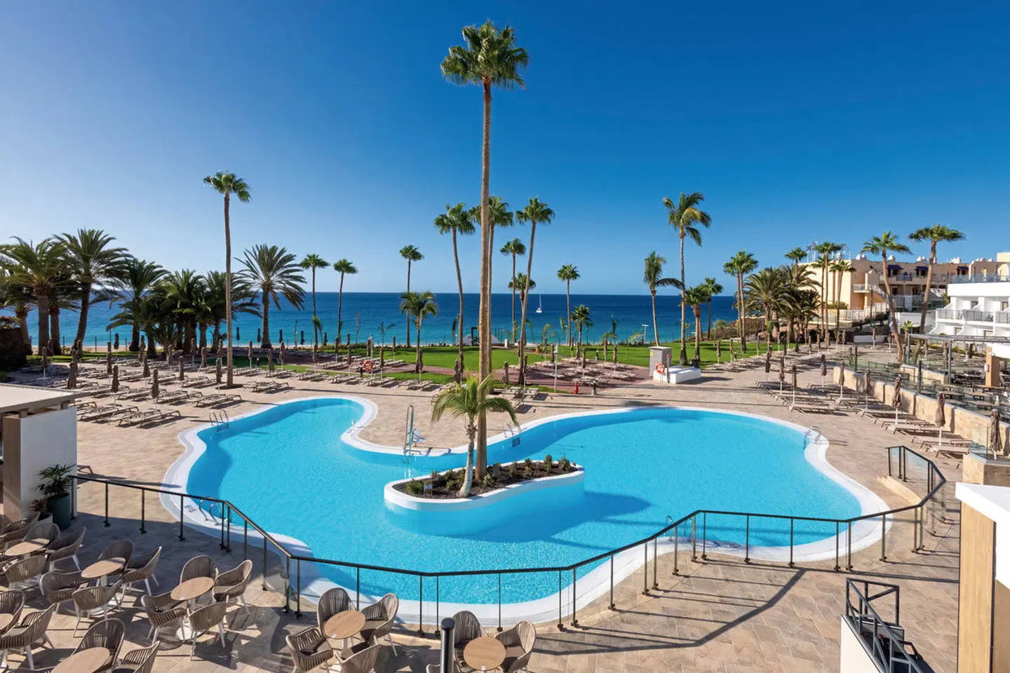 Riu Palace Calypso OUTDOOR_POOL