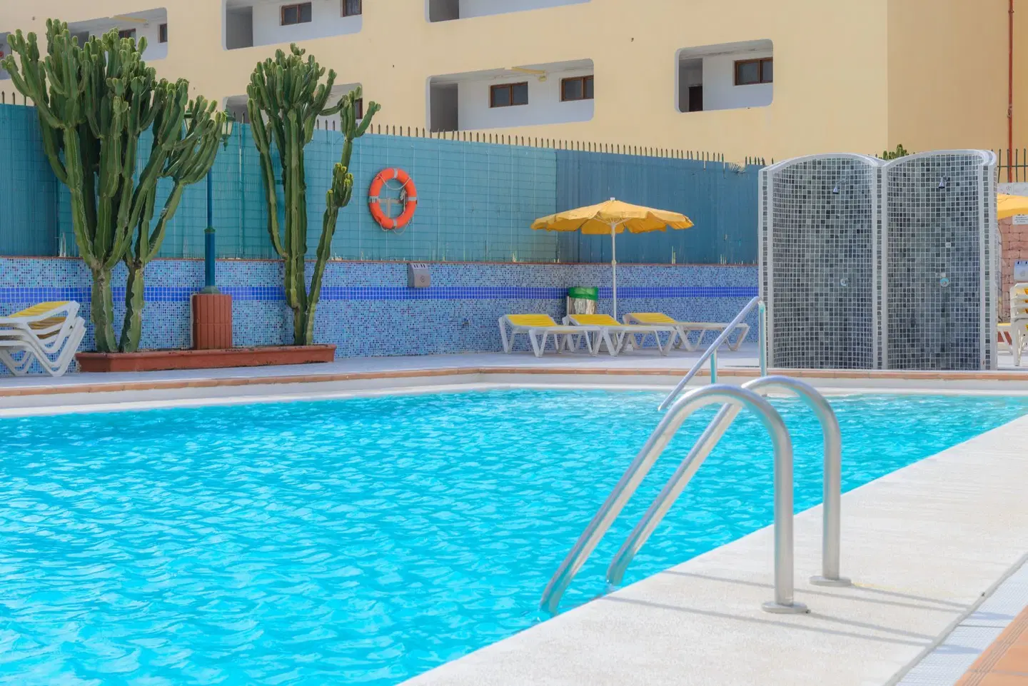 Las Arenas Appartements OUTDOOR_POOL