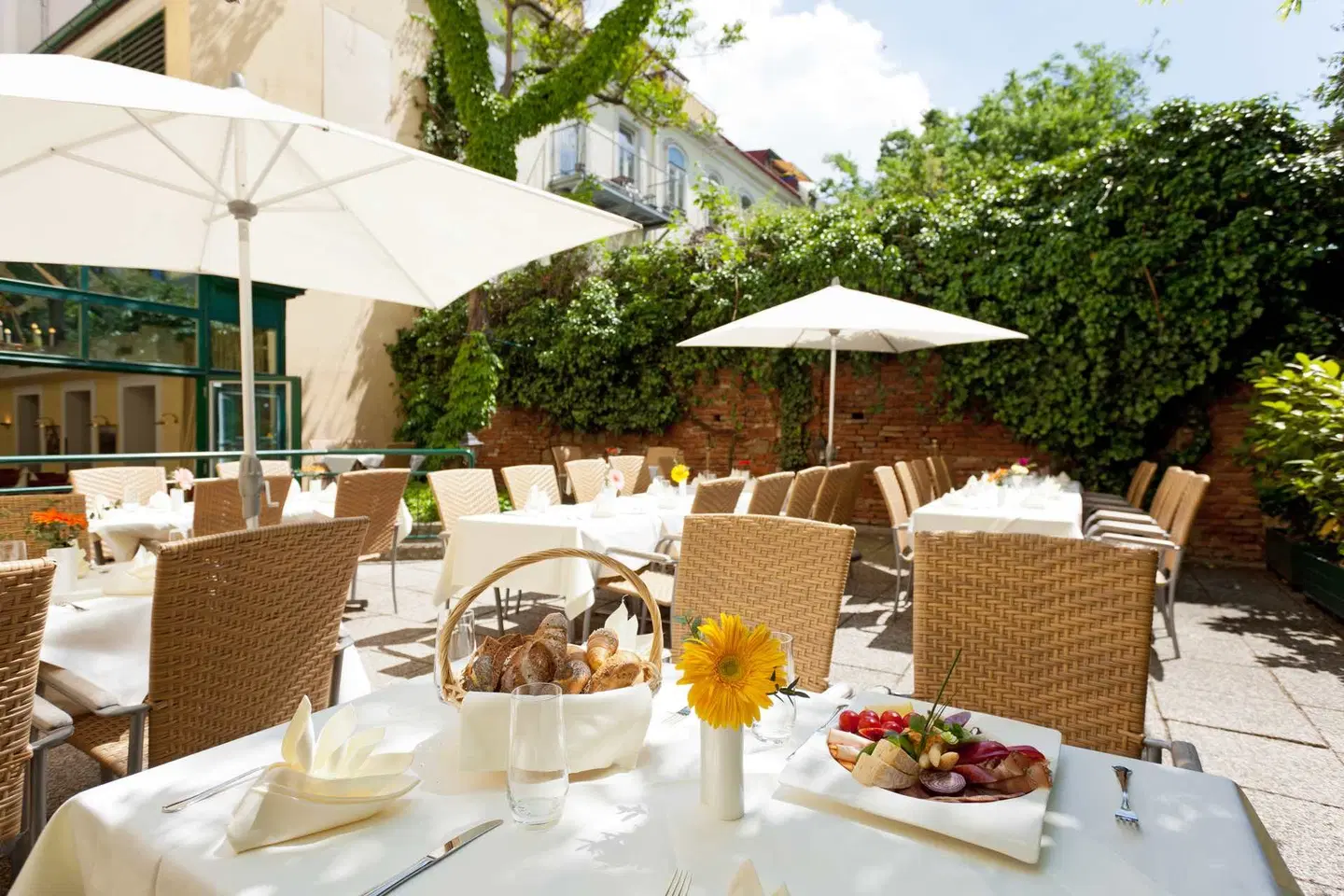 Mercure Grand Hotel Biedermeier Terrasse