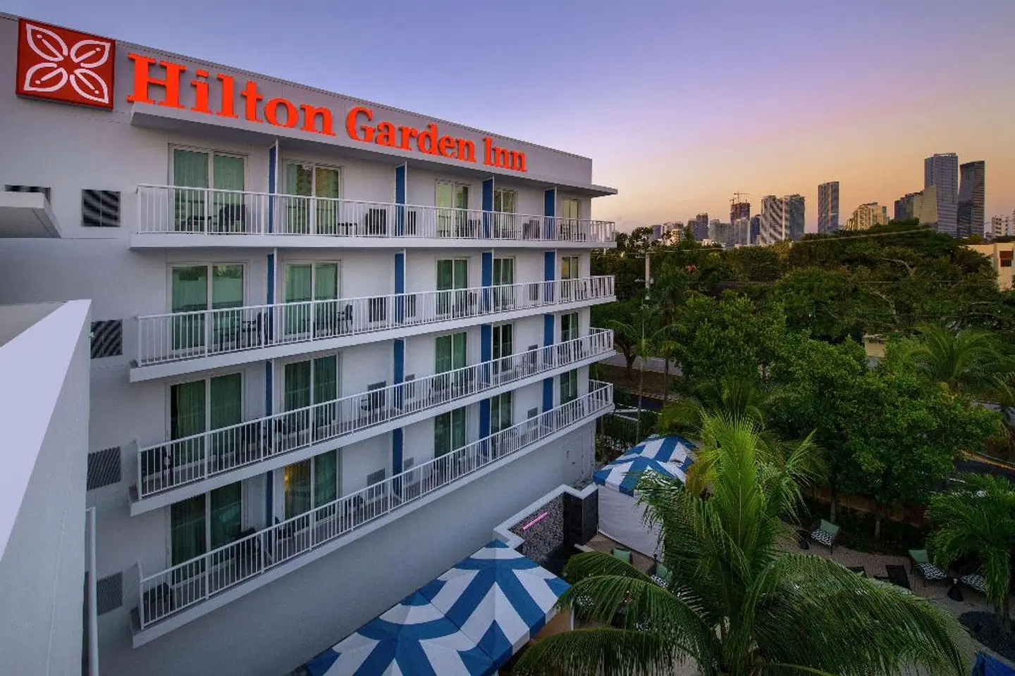 Hilton Garden Inn Miami Brickell South EXTERIOR