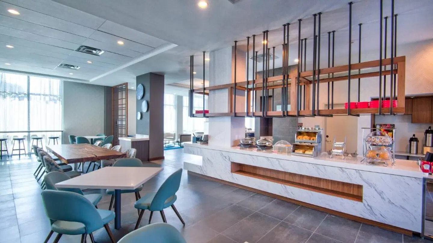 TownePlace Suites by Marriott Miami Airport Restaurant