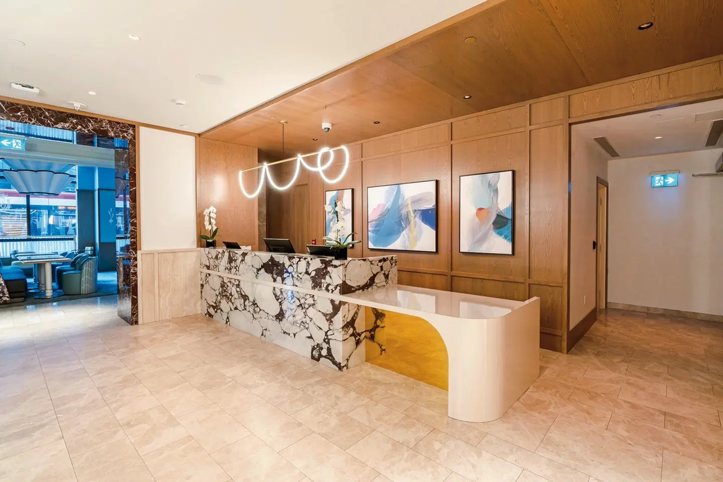 Sutton Place Hotel Toronto Downtown Bar