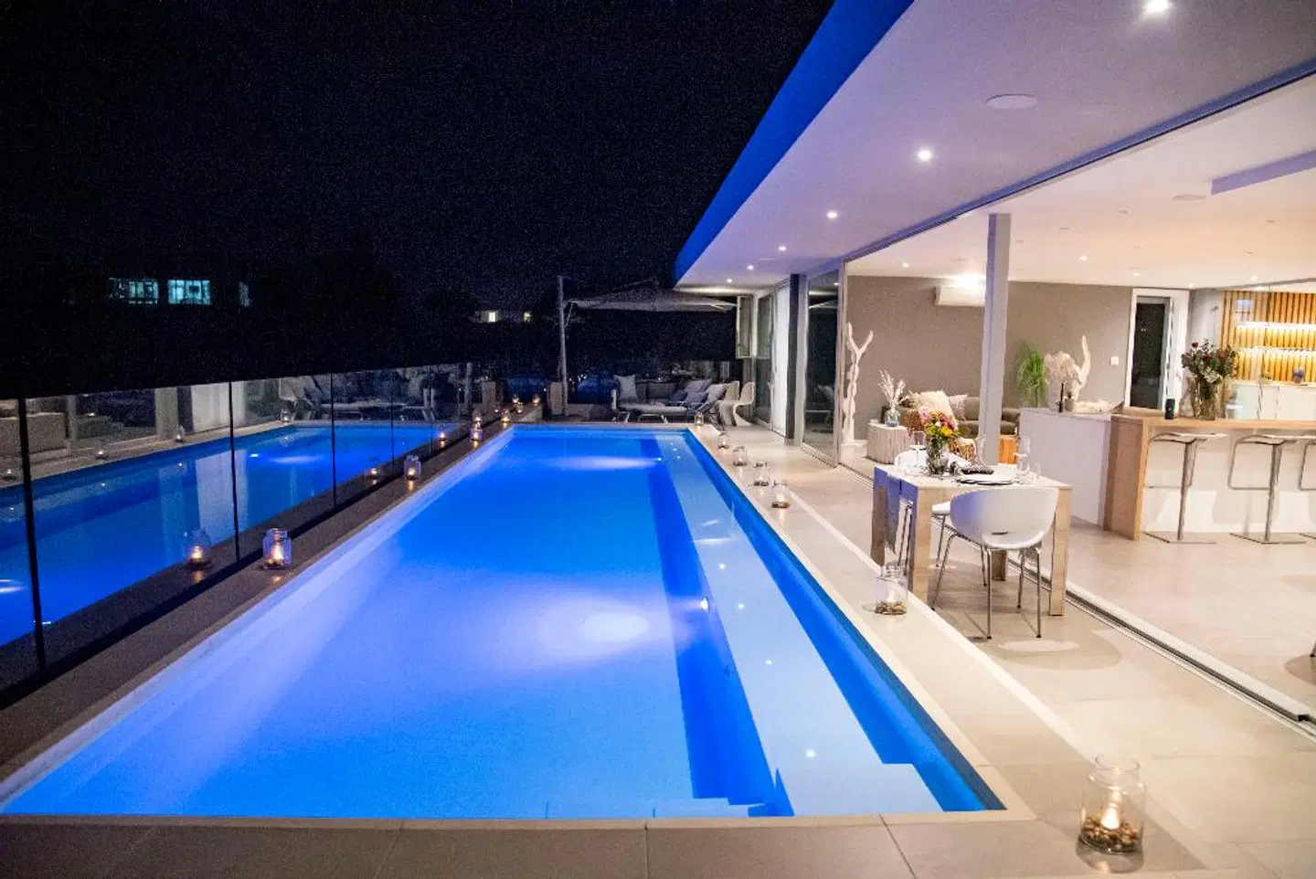 Crown on the heads Hallenbad