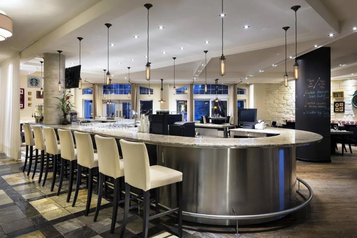 Le Westin Resort & Spa, Tremblant, Quebec Bar