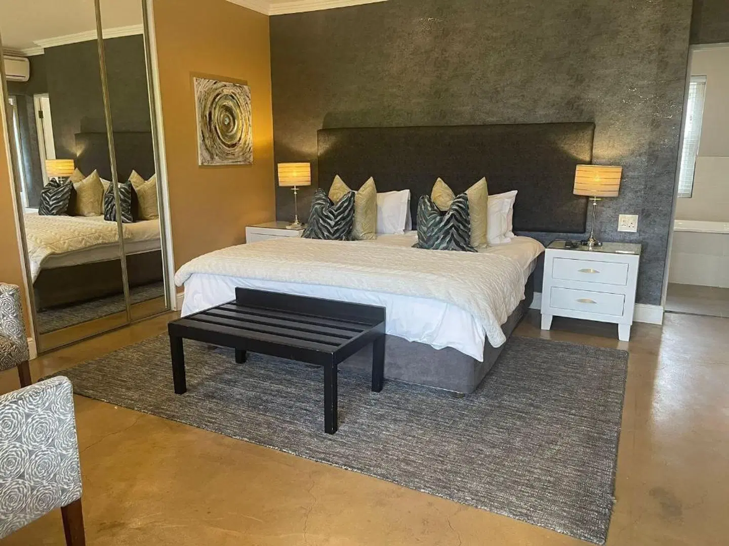 Plumwood Inn ROOM_EXAMPLE