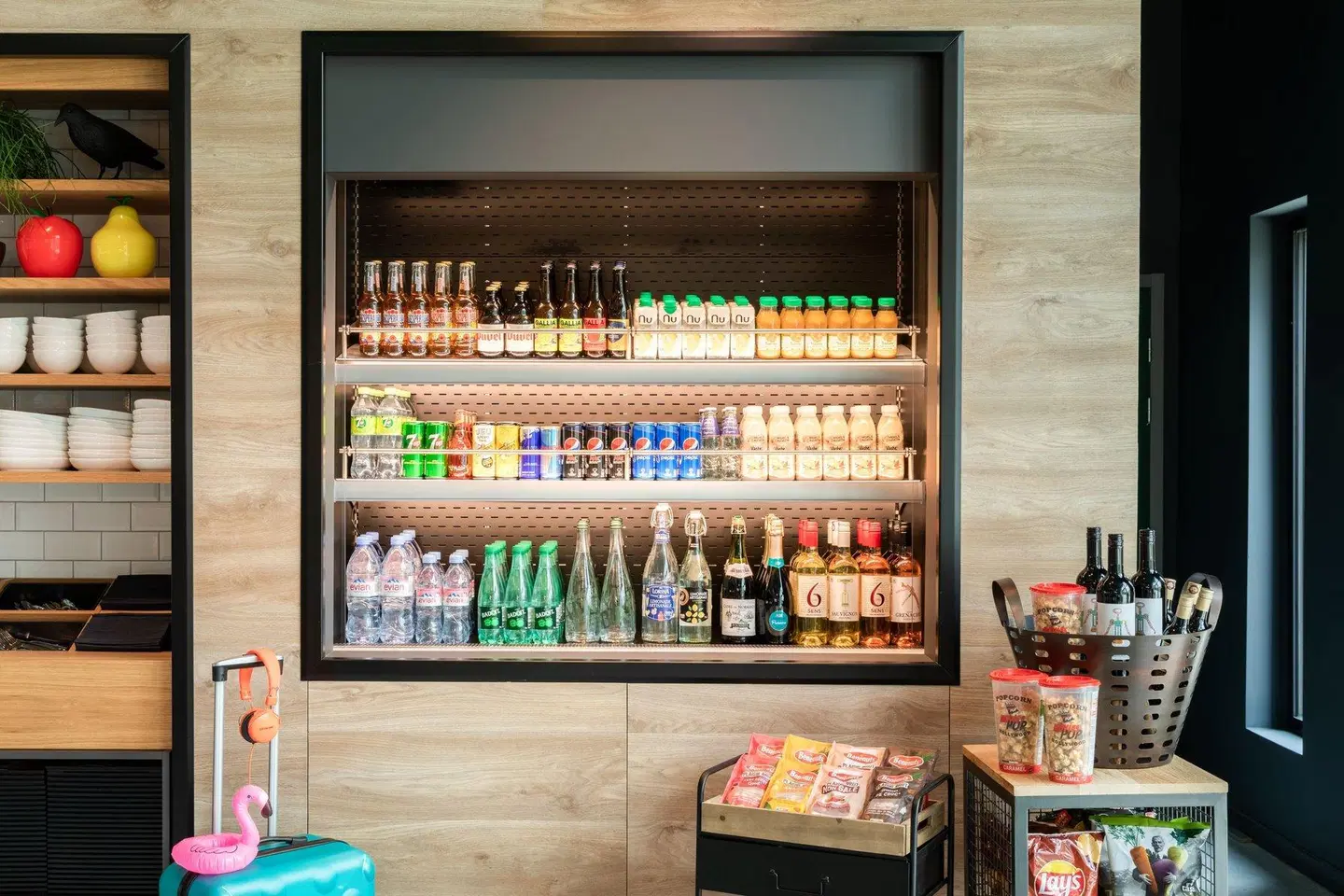 Moxy Paris Val DEurope Bar