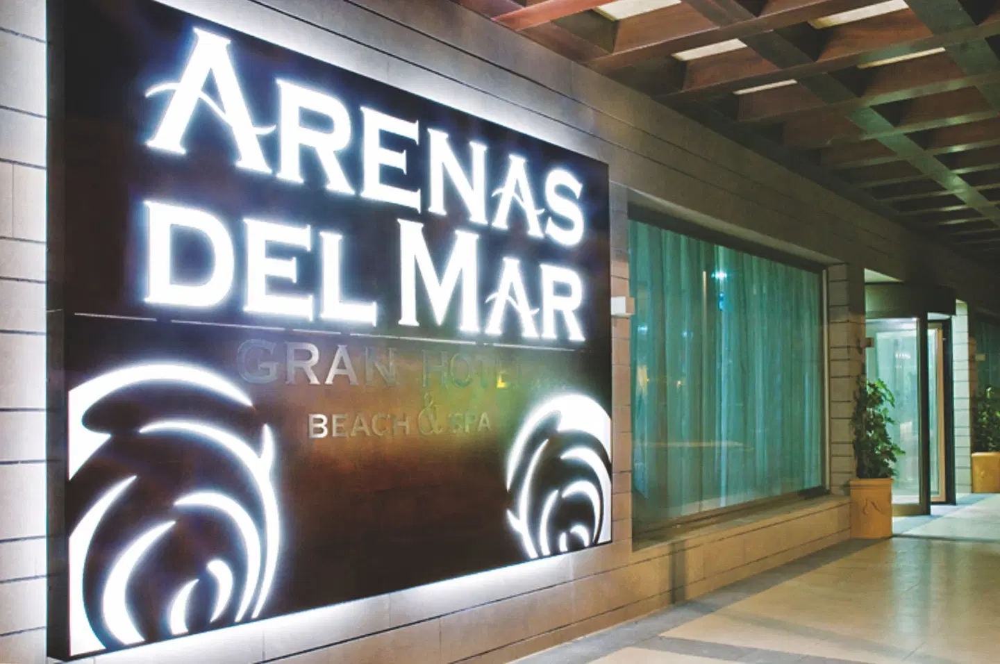 KN Hotel Arenas del Mar EXTERIOR