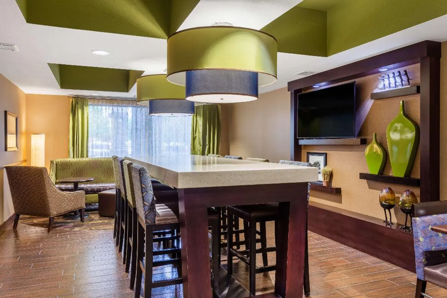 Hampton Inn Sioux Falls Bar