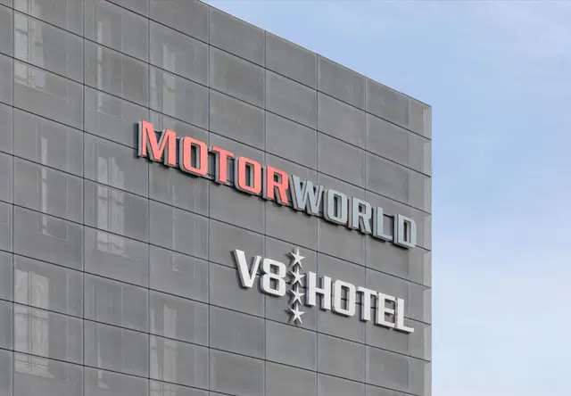 V8 Hotel Köln Motorworld EXTERIOR